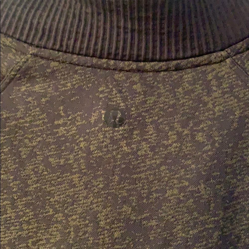 Lululemon half zip. Green and black. Size 10.